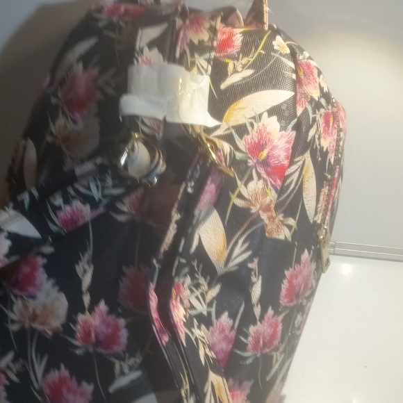 Floral Backpack - Picture 5 of 6